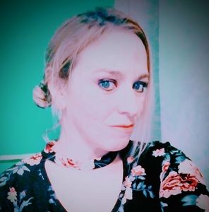 Meet your Posher, Sabrina